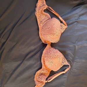 Victoria Secret 38d plunge bra
